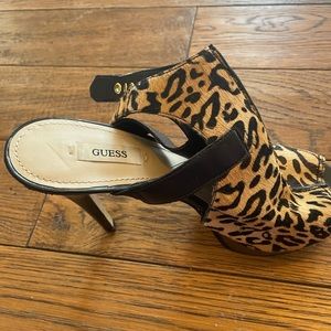 Guess platform leopard leather heels